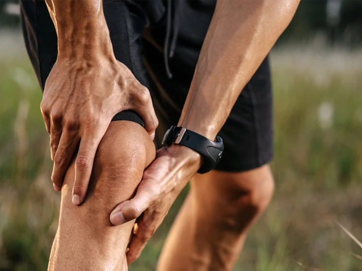 Panduan Fisioterapi Cedera Lutut Lengkap: Gejala & Penanganan