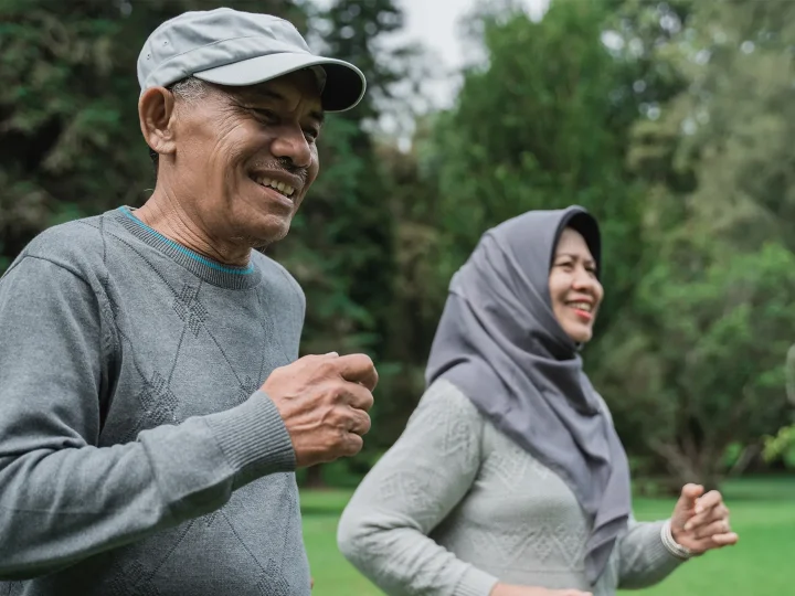 Manfaat Olahraga untuk Lansia: Jenis, Tips Aman, dan Rekomendasinya